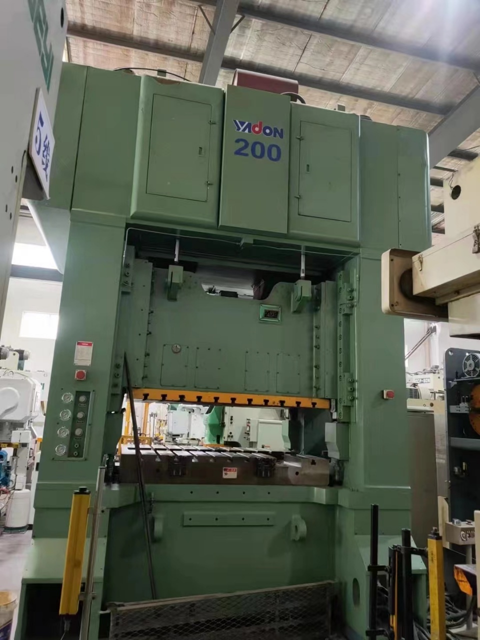 杨锻200T双轴高速冲